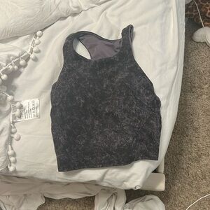 gray lululemon top